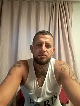 Snapshot of Danielxxxbbn chatting on October 2, 2025, 5:36 am Danielxxxbbn online show from October 2, 2025, 5:36 am