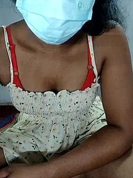 Snapshot of sexybolegirl chatting on December 1, 2025, 5:18 pm sexybolegirl online show from December 1, 2025, 5:18 pm