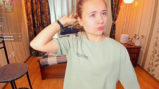 Crysta1Eva  online show from September 29, 2025, 7:46 am