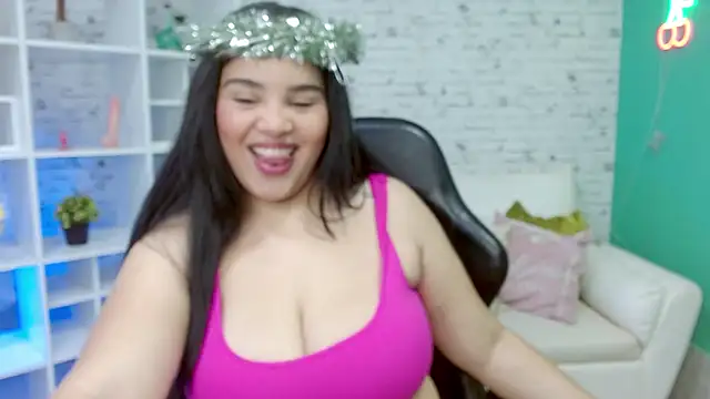 loaizalust online show from November 22, 2025, 5:23 pm