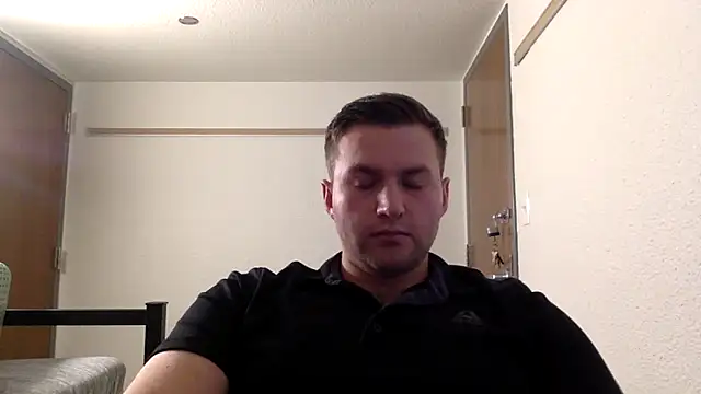 daddypineapple77 online show from November 10, 2025, 10:53 pm