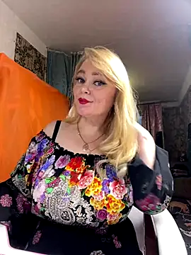 Snapshot of Sweet-blonde chatting on November 6, 2025, 12:50 pm Sweet-blonde online show from November 6, 2025, 12:50 pm