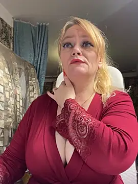 Snapshot of Sweet-blonde chatting on November 11, 2025, 10:43 pm Sweet-blonde online show from November 11, 2025, 10:43 pm