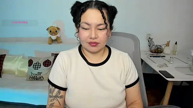 Chubby Licius online show from December 1, 2025, 11:32 pm