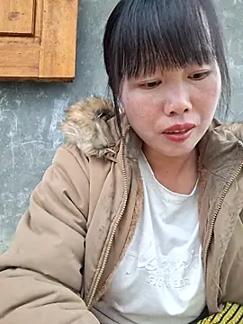 helenzz online show from November 1, 2025, 9:55 am