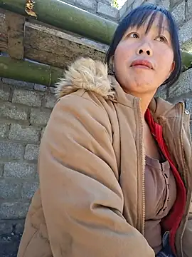 helenzz online show from November 29, 2025, 5:43 am