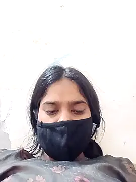 Snapshot of ROSHNI-744 chatting on October 28, 2025, 4:42 pm ROSHNI-744 online show from October 28, 2025, 4:42 pm