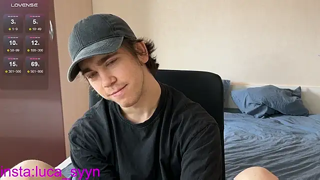 Snapshot of luca_syn chatting on October 4, 2025, 6:55 am luca syn online show from October 4, 2025, 6:55 am