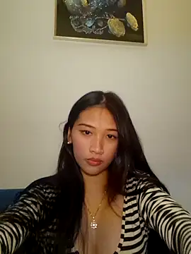 Snapshot of Bunny72772 chatting on October 12, 2025, 3:55 pm Bunny72772 online show from October 12, 2025, 3:55 pm