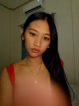 Snapshot of Bunny72772 chatting on October 15, 2025, 3:56 pm Bunny72772 online show from October 15, 2025, 3:56 pm