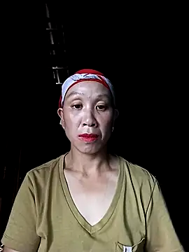 Snapshot of vtmbae chatting on October 16, 2025, 12:44 am vtmbae online show from October 16, 2025, 12:44 am