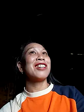 Snapshot of vtmbae chatting on October 27, 2025, 3:43 am vtmbae online show from October 27, 2025, 3:43 am