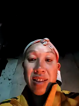 Snapshot of vtmbae chatting on November 30, 2025, 10:47 pm vtmbae online show from November 30, 2025, 10:47 pm