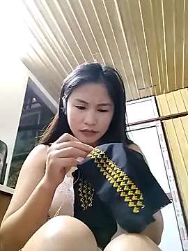 Mai4568 online show from October 30, 2025, 9:44 am