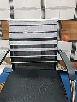 Snapshot of Soni_cute86526 chatting on December 14, 2025, 5:35 am Soni cute86526 online show from December 14, 2025, 5:35 am