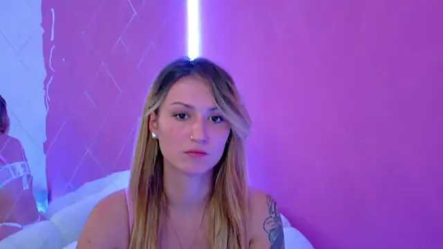 Anaayss  online show from October 3, 2025, 5:04 am