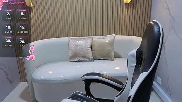 Skyler Gracee Tx online show from November 26, 2025, 2:45 am