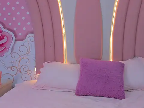 SofiaaBigBoobs online show from November 22, 2025, 12:04 pm