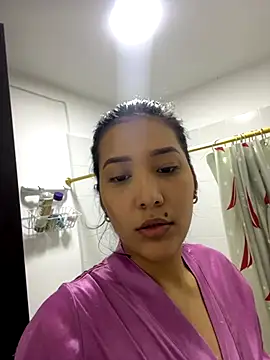 IsabellaJoness  online show from October 5, 2025, 11:41 am