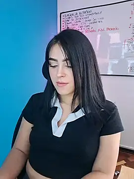 Snapshot of Zafira_ chatting on November 14, 2025, 5:00 pm Zafira online show from November 14, 2025, 5:00 pm