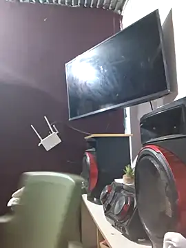 Snapshot of hot-mom22 chatting on December 1, 2025, 10:53 am hot-mom22 online show from December 1, 2025, 10:53 am