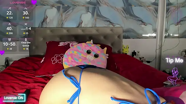 luluubloomm online show from November 1, 2025, 3:03 pm