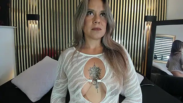 Snapshot of Lilith_Bonnet chatting on November 14, 2025, 7:01 pm Lilith Bonnet online show from November 14, 2025, 7:01 pm