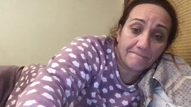 Snapshot of paula19800 chatting on November 21, 2025, 5:11 pm paula19800 online show from November 21, 2025, 5:11 pm