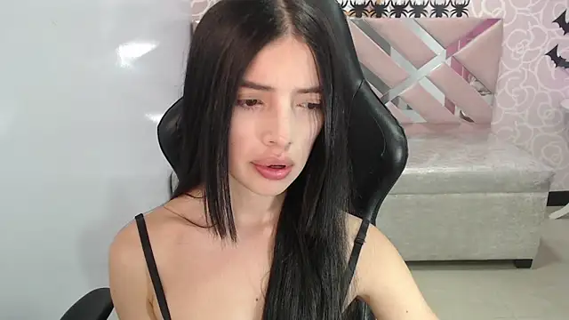 cynthia ch online show from November 2, 2025, 3:42 am