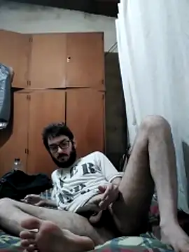 Fefede97  online show from November 28, 2025, 1:36 pm