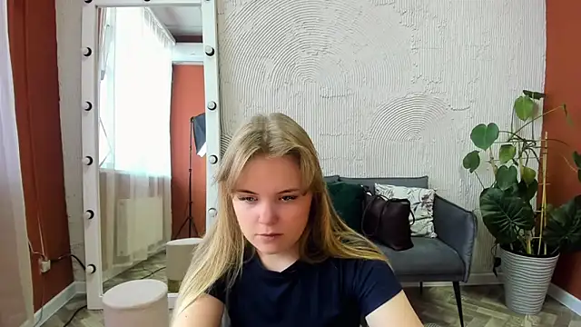 Melissa 199 online show from October 8, 2025, 9:18 am