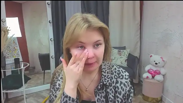 Melissa 199 online show from December 5, 2025, 4:21 am