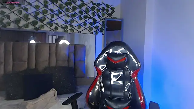 samycollens online show from October 18, 2025, 12:06 pm