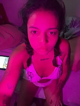 Snapshot of Aurora_princesss chatting on September 25, 2025, 11:03 am Aurora princesss online show from September 25, 2025, 11:03 am