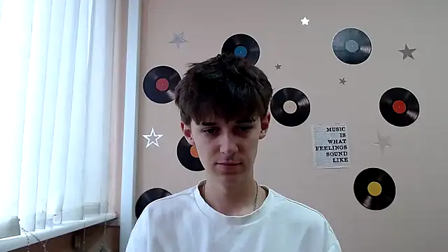 Snapshot of Hoot_Dude_ chatting on October 7, 2025, 1:30 pm Hoot Dude  online show from October 7, 2025, 1:30 pm