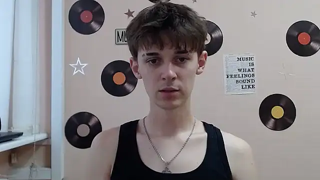 Snapshot of Hoot_Dude_ chatting on October 9, 2025, 1:31 pm Hoot Dude  online show from October 9, 2025, 1:31 pm