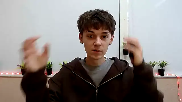 Snapshot of Hoot_Dude_ chatting on November 3, 2025, 1:01 pm Hoot Dude online show from November 3, 2025, 1:01 pm