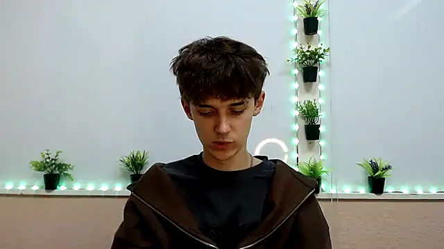 Snapshot of Hoot_Dude_ chatting on November 20, 2025, 2:28 pm Hoot Dude online show from November 20, 2025, 2:28 pm