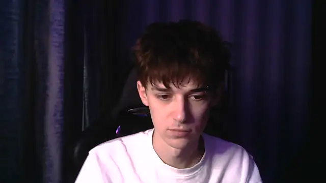 Snapshot of Hoot_Dude_ chatting on December 4, 2025, 1:09 pm Hoot Dude online show from December 4, 2025, 1:09 pm