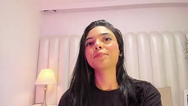 Snapshot of AriaBelles chatting on November 12, 2025, 12:05 pm AriaBelles online show from November 12, 2025, 12:05 pm