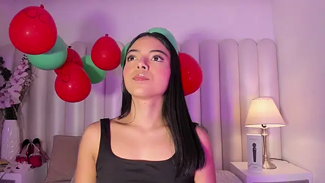 Snapshot of AriaBelles chatting on November 14, 2025, 7:23 pm AriaBelles online show from November 14, 2025, 7:23 pm