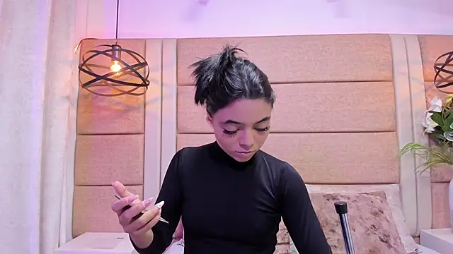 Snapshot of AriaBelles chatting on November 23, 2025, 11:54 am AriaBelles online show from November 23, 2025, 11:54 am