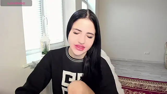 Malibu J online show from December 4, 2025, 8:01 am