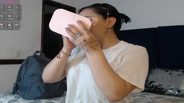 Snapshot of Brigith24 chatting on December 4, 2025, 3:05 am Brigith24 online show from December 4, 2025, 3:05 am