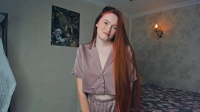 Snapshot of Red_FoxGirl chatting on September 29, 2025, 2:55 pm Red FoxGirl online show from September 29, 2025, 2:55 pm