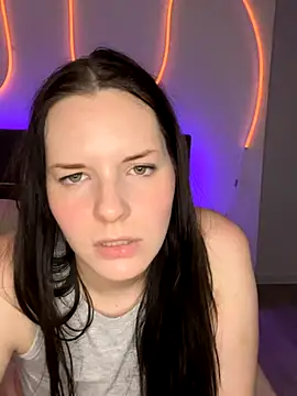 Mila-Jasmin online show from October 1, 2025, 9:32 pm