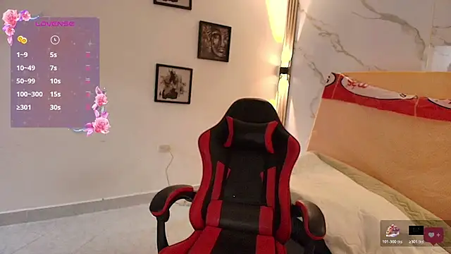 Snapshot of Nina_Rouge7 chatting on November 15, 2025, 1:40 pm Nina Rouge7 online show from November 15, 2025, 1:40 pm