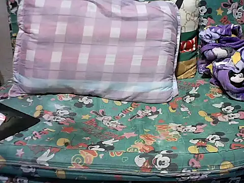 Snapshot of Ella_marie14 chatting on November 20, 2025, 9:14 pm Ella marie14 online show from November 20, 2025, 9:14 pm