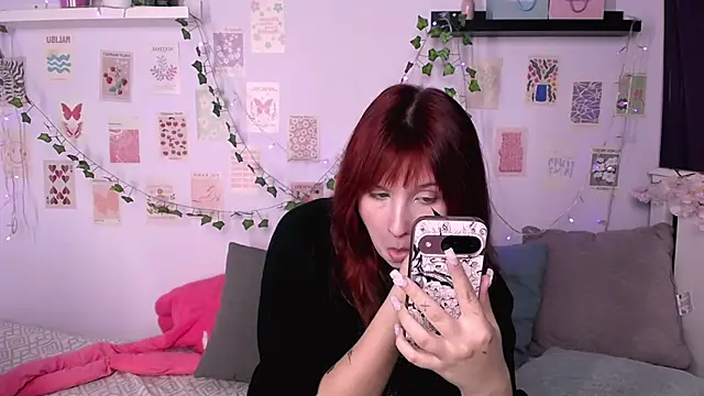 Snapshot of Mary_Lanee chatting on October 3, 2025, 7:49 am Mary Lanee online show from October 3, 2025, 7:49 am