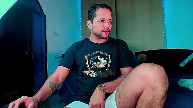 Snapshot of LucasGaeel chatting on November 27, 2025, 6:37 am LucasGaeel online show from November 27, 2025, 6:37 am